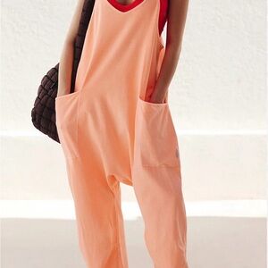 FREE PEOPLE HIT SHOT